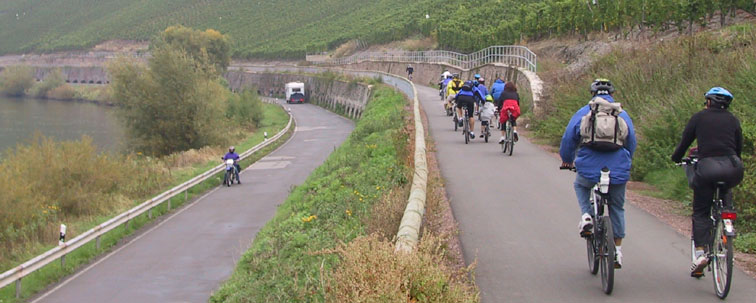 rail trail along the Mosel